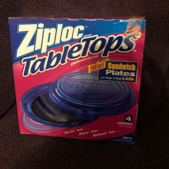 Ziploc Tabletops Sandwich Plates with Snap and Seal Lids New 4 Pack Set - Picture 1 of 3